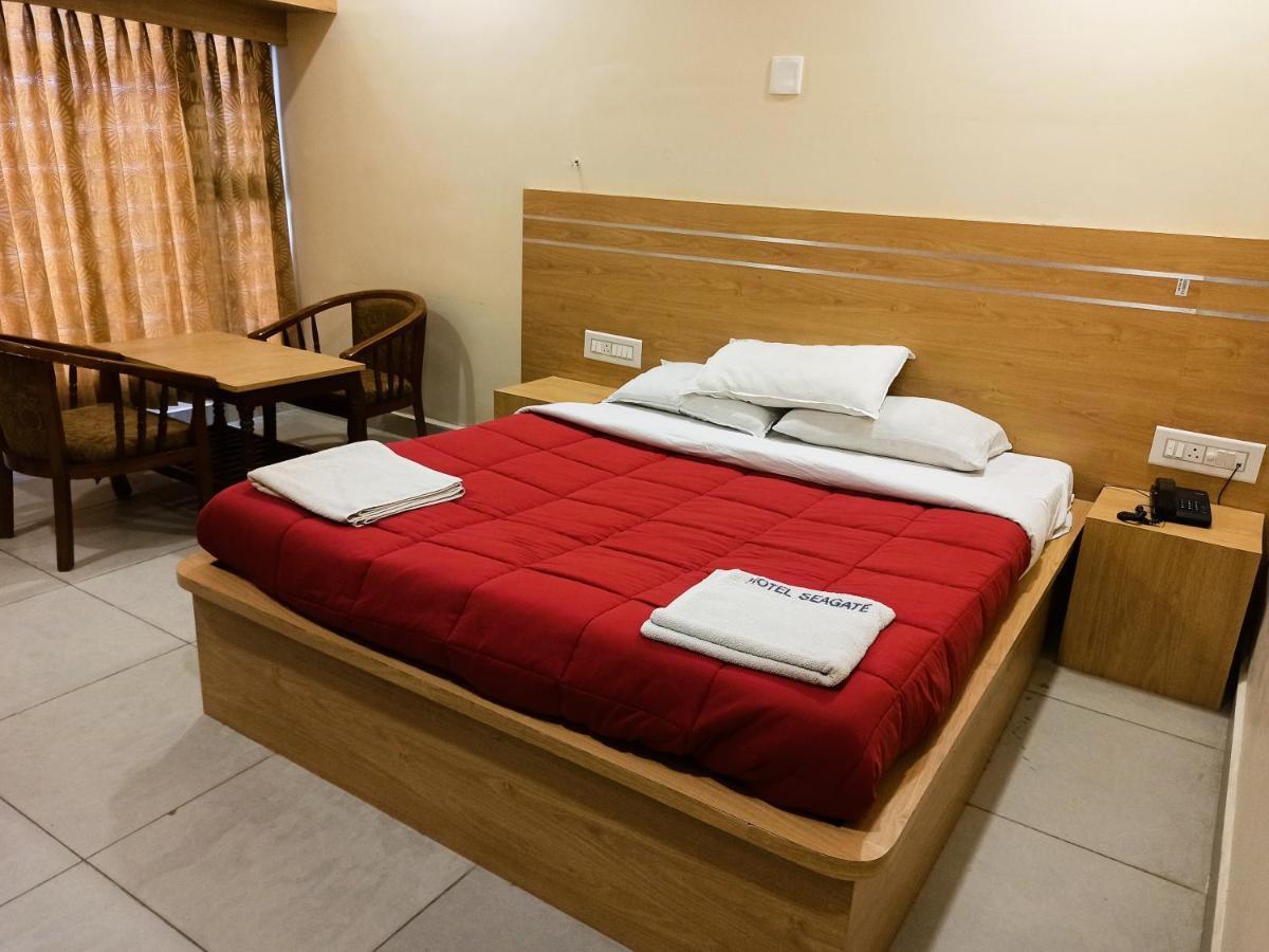Hotel Seagate Velánganni Kültér fotó