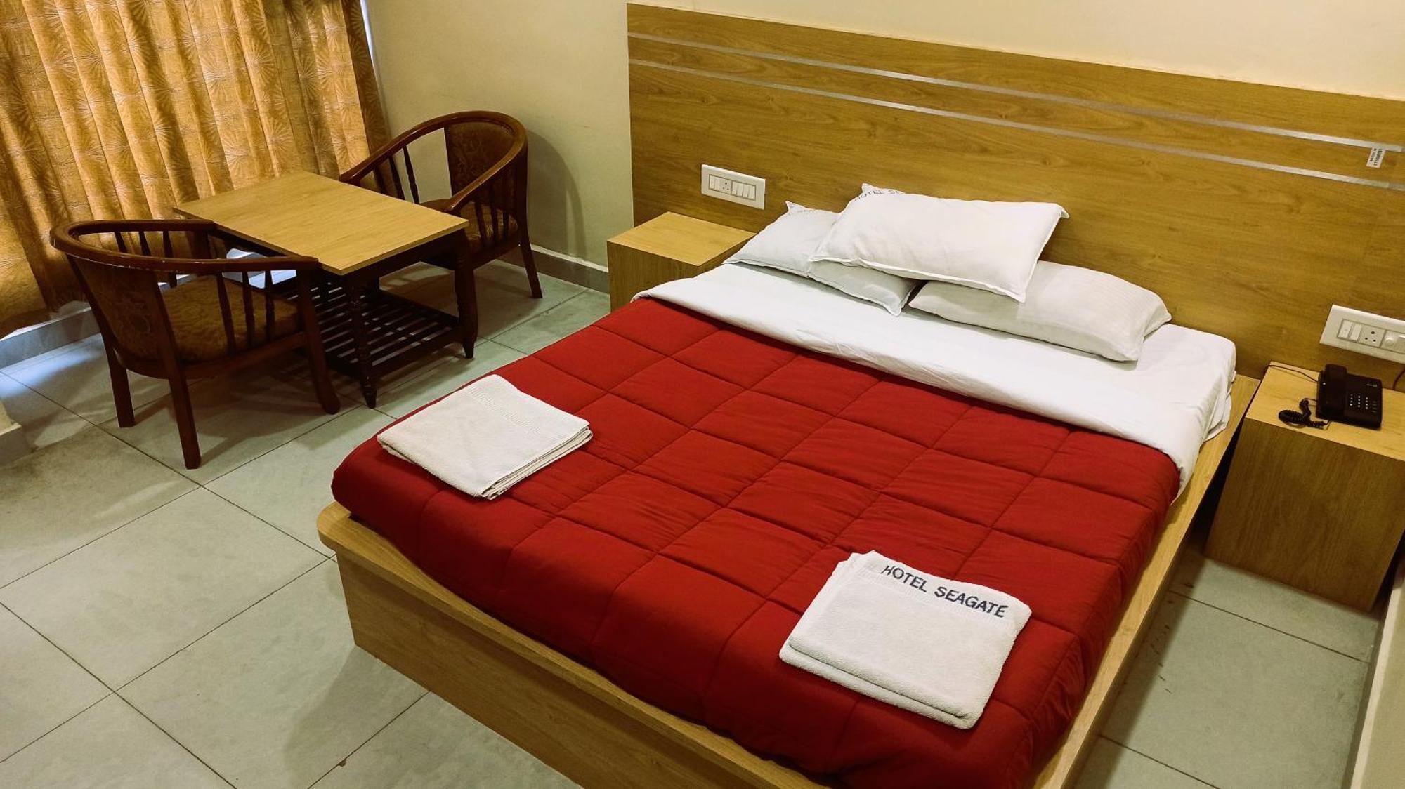 Hotel Seagate Velánganni Kültér fotó